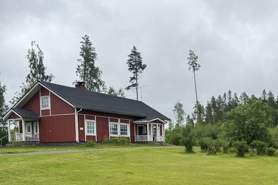Majoitus Tuomiranta ulkoa